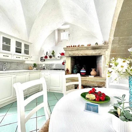 Casa Maricla - Authentic Salento Stone House Near The Sea In Otranto Old Town - Marea Stays Collection Vakantiehuis